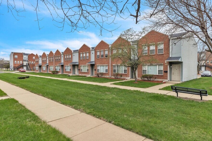 Primary Photo Of 1400 Jefferson St, Gary Apartments For Sale