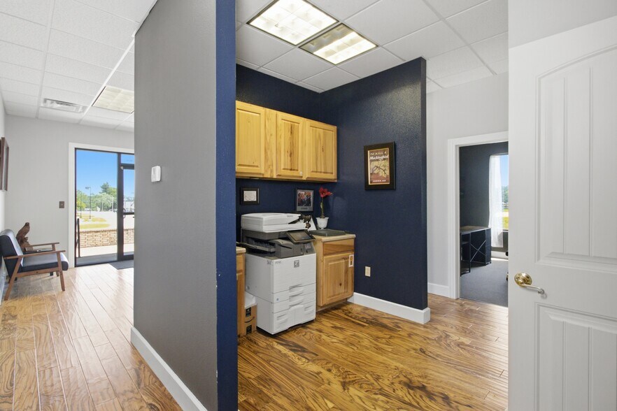 More Photos Of 1213 Highway 63, Houston General Retail For Sale