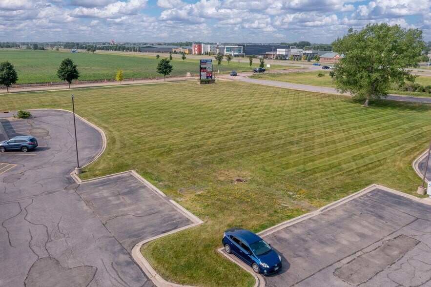 More Photos Of 120 N Augusta Ct, Mankato Land For Sale