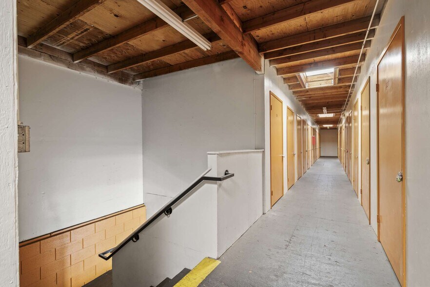 More Photos Of 38491 Fremont Blvd, Fremont Self Storage For Sale