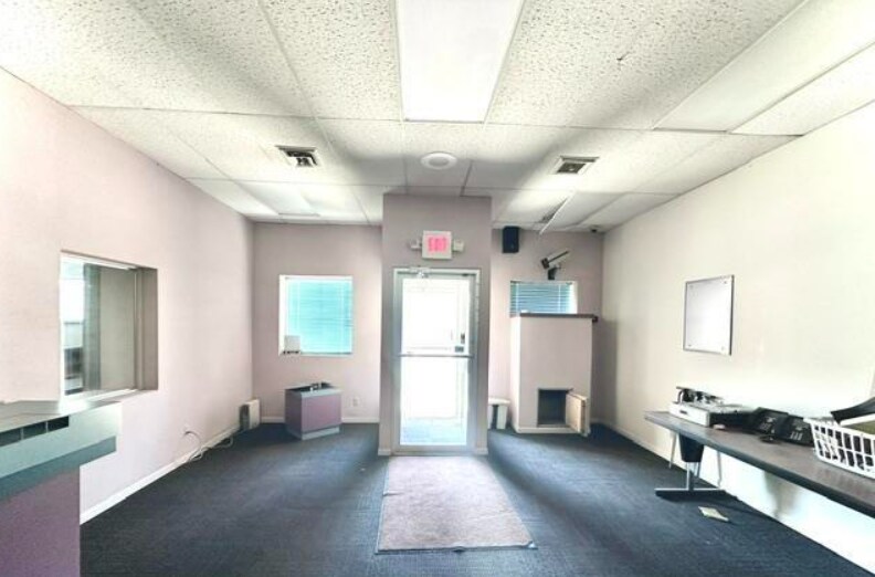 More Photos Of 12 W Mill St, Shelburn Bank For Sale