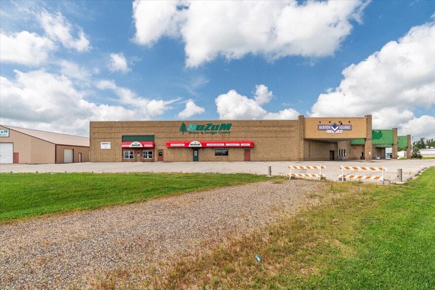 More Photos Of 1230 N Main St, Viroqua Freestanding For Sale