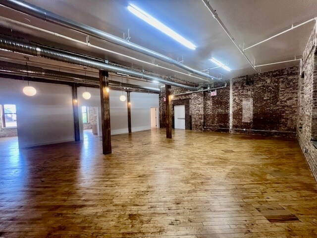 More Photos Of 231 Front St, Brooklyn Office For Lease