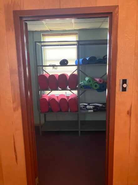 More Photos Of 1508 S 9th St, Ironton Lodge Meeting Hall For Sale