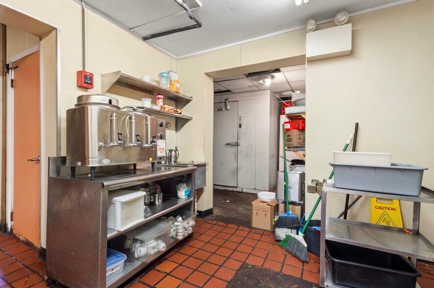 More Photos Of 376 Bullocks Point Ave, Riverside Restaurant For Sale