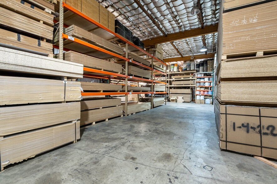 More Photos Of 12863 San Fernando Rd, Sylmar Manufacturing For Sale