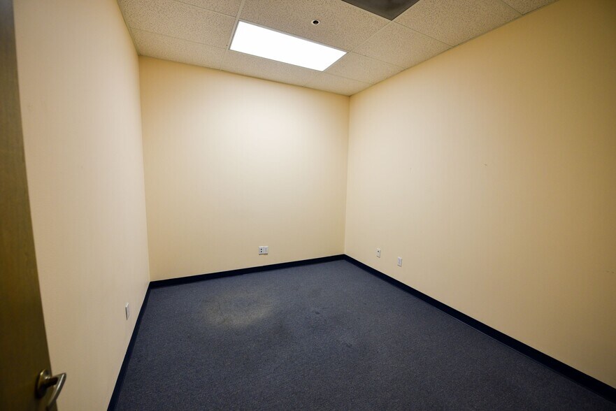 More Photos Of 1209 Tech Blvd, Tampa Loft Creative Space For Lease