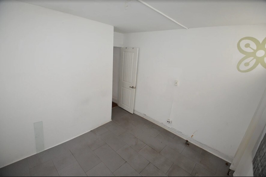 More Photos Of 4161-4165 Ridge Ave, Philadelphia Apartments For Lease