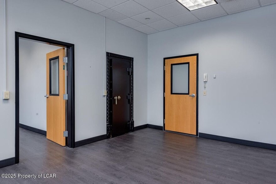 More Photos Of 2 S Main St, Pittston Loft Creative Space For Lease