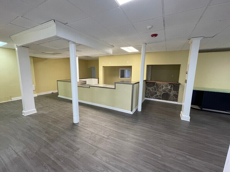 More Photos Of 62-64 W Antietam St, Hagerstown Apartments For Lease