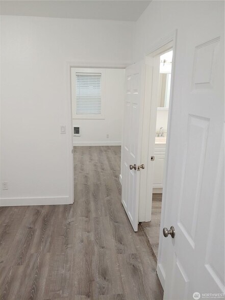 More Photos Of 1700 California Ave S, Long Beach Apartments For Sale