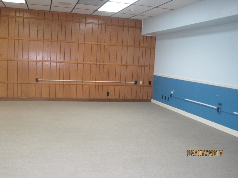 More Photos Of 2907 Fort Bragg Rd, Fayetteville Storefront Retail Office For Lease