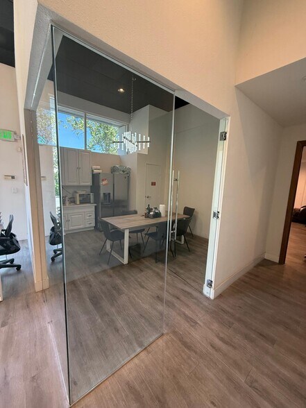 More Photos Of 21 Journey, Aliso Viejo Distribution For Sale