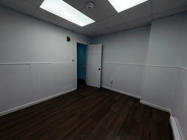 More Photos Of 2114-2118 Broadway Ave, Pittsburgh Storefront Retail Office For Lease