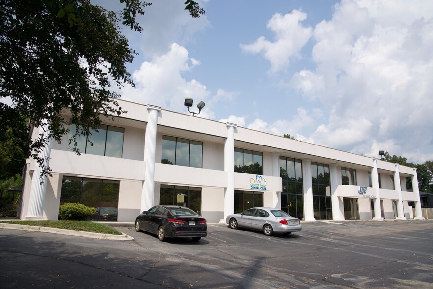 More Photos Of 2500 Center Point Pky, Birmingham Medical For Lease