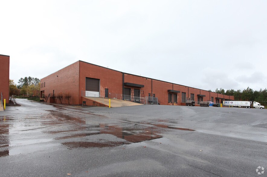 More Photos Of 4465 Commerce Dr, Buford Warehouse For Lease