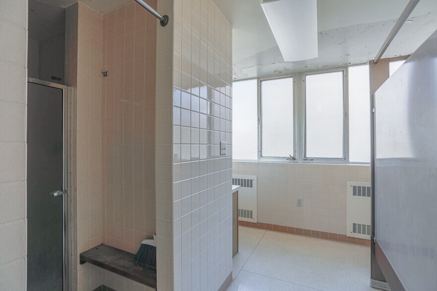 More Photos Of 2801 N 7th St, Wausau Medical For Sale