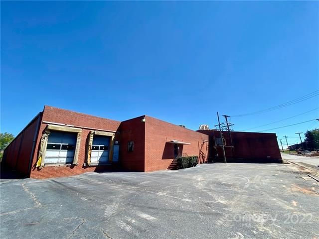 Primary Photo Of 120 11th St NW, Hickory Warehouse For Sale