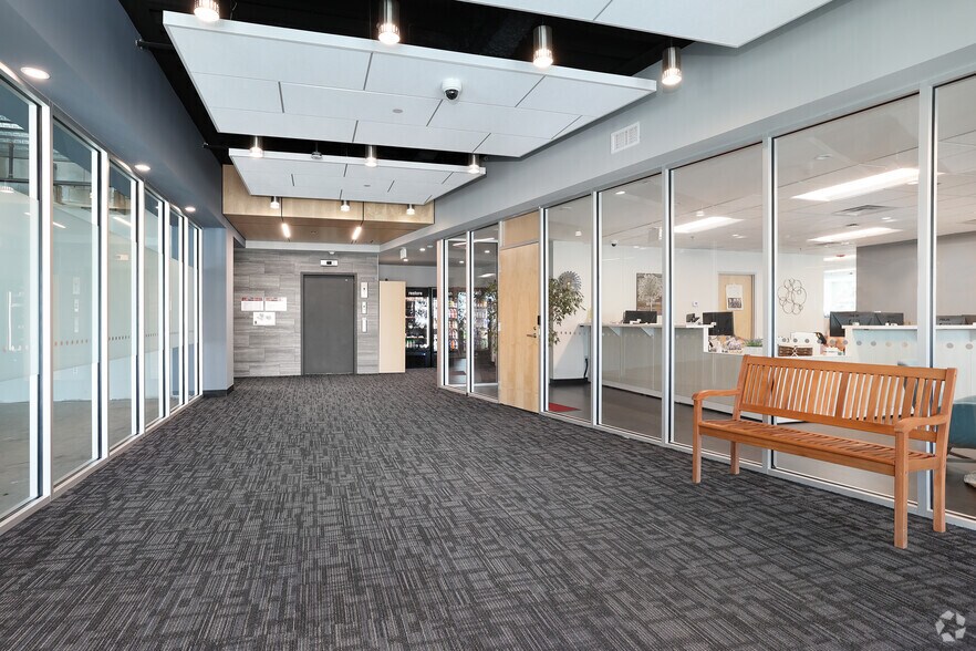 More Photos Of 48 Dunham Rd, Beverly Office For Lease