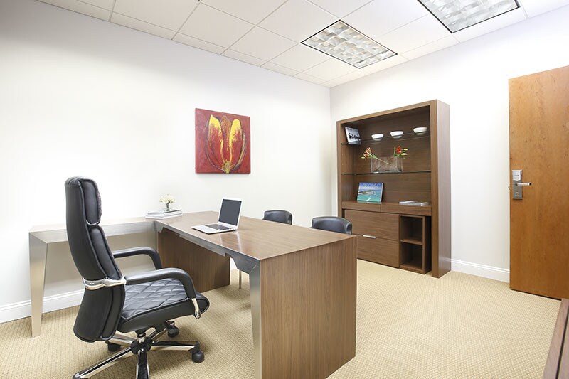 More Photos Of 1000 5th St, Miami Beach Office For Lease
