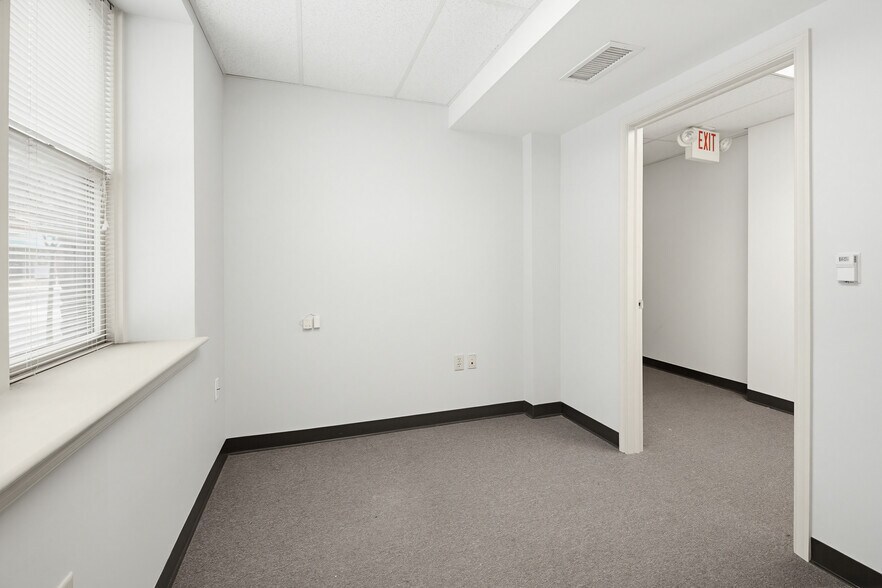 More Photos Of 171 E King St, Lancaster Loft Creative Space For Sale