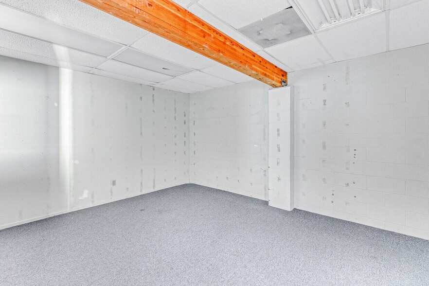 More Photos Of 826 W Santa Anita Ave, San Gabriel Manufacturing For Lease