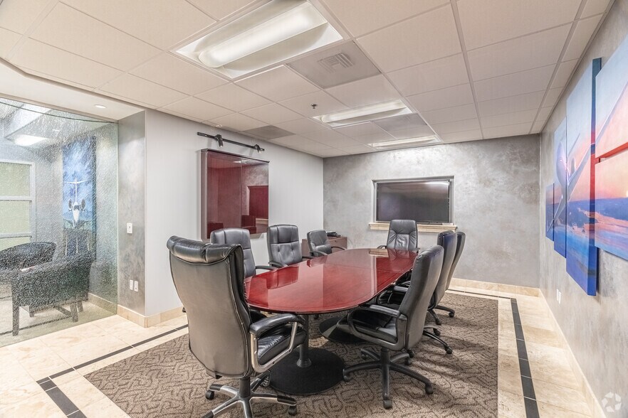 More Photos Of 2100 Palomar Airport Rd, Carlsbad Unknown For Lease