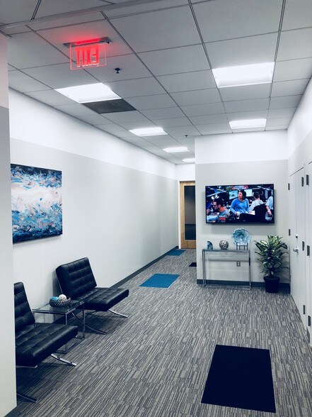 More Photos Of 4506 Daly Dr, Chantilly Office For Lease