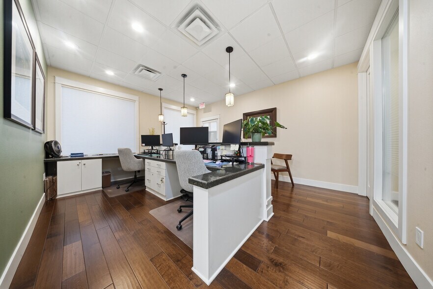 More Photos Of 5011 Argosy Ave, Huntington Beach Loft Creative Space For Sale