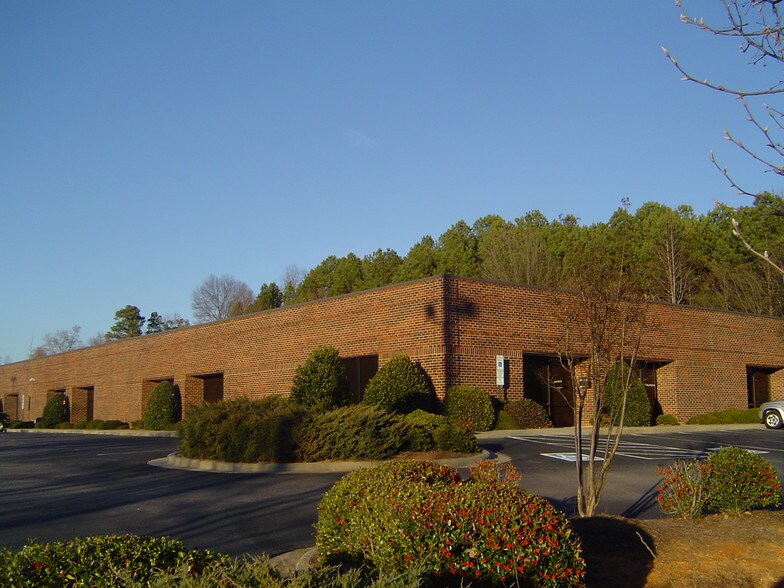 More Photos Of 134-150 Donmoor Ct, Garner Research And Development For Lease