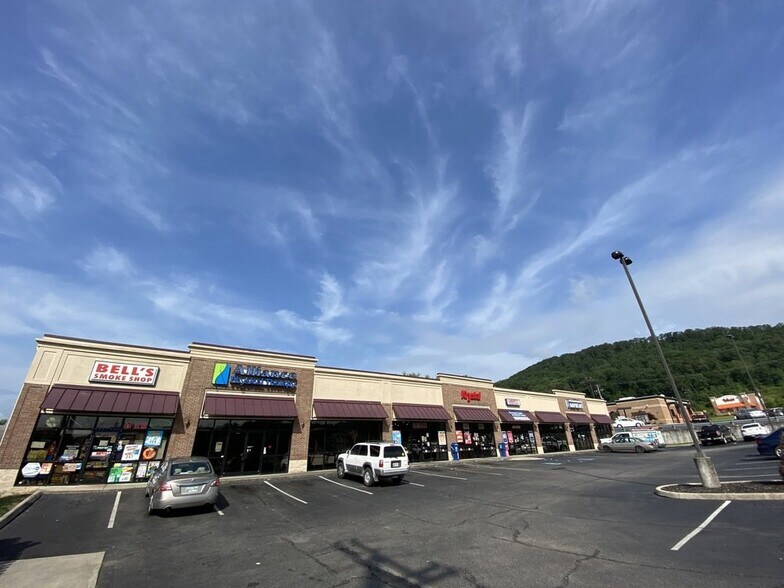 More Photos Of 124 Harrison Ln, Soddy Daisy Storefront Retail Office For Lease