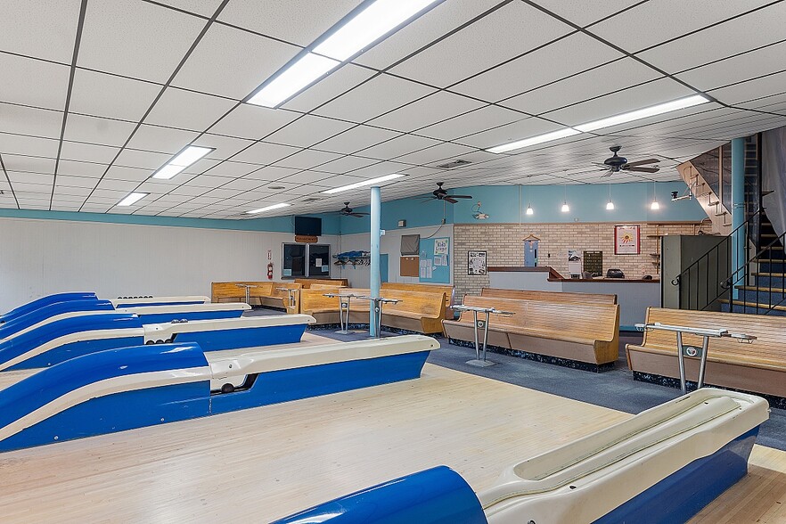More Photos Of 78 Daniels St, Fitchburg Bowling Alley For Sale