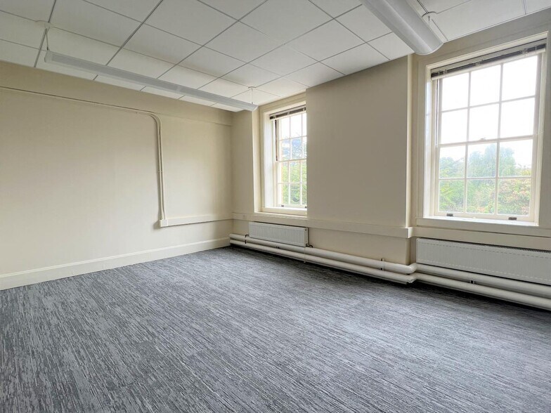 More Photos Of 1808 Wedemeyer St, San Francisco Office For Lease