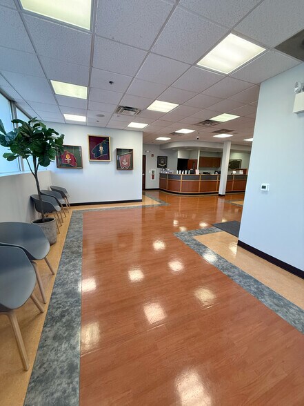 More Photos Of 409 E Marlton Pike, Cherry Hill Office For Lease