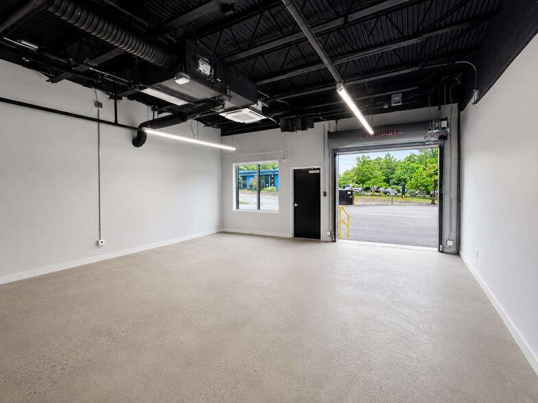 More Photos Of 250 Turnpike Rd, Southborough Loft Creative Space For Sale