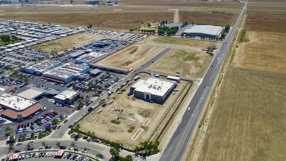 More Photos Of Warren Rd & Auto Mall Dr, Hemet Land For Sale