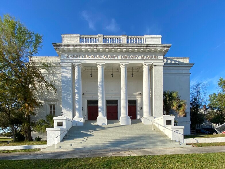 More Photos Of 101 1st St, Jacksonville Public Library For Lease