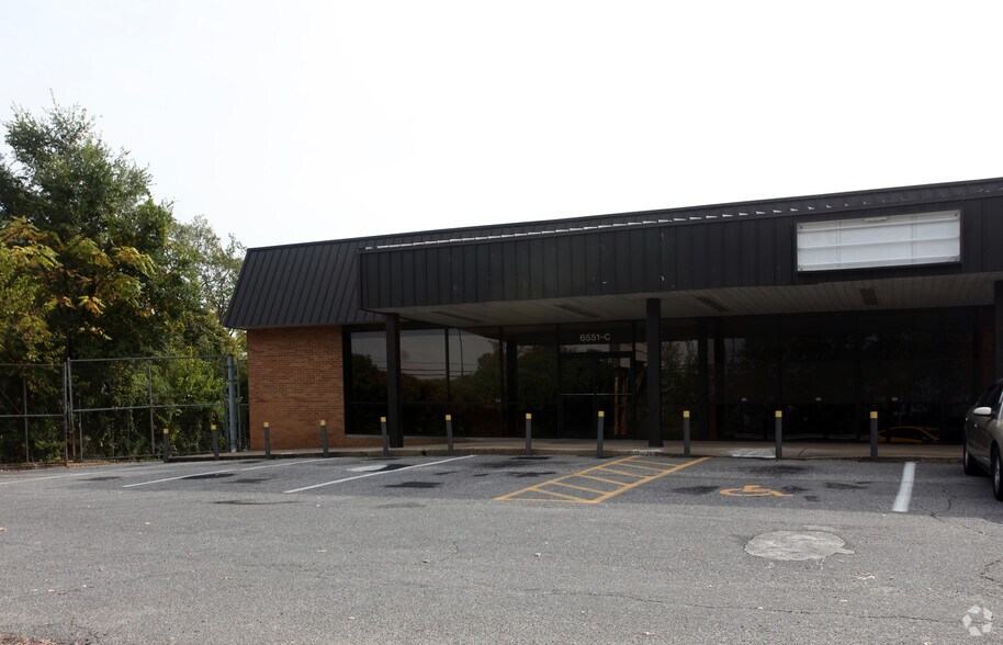 More Photos Of 6551 Annapolis Rd, Hyattsville Freestanding For Lease