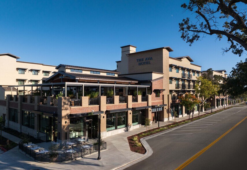More Photos Of 944 Pine St, Paso Robles Hotel For Lease