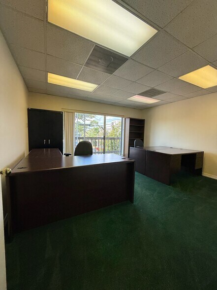 More Photos Of 3102 Canty St, Pascagoula Office For Sale