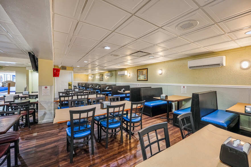 More Photos Of 7100 Sollers Point Rd, Baltimore Restaurant For Sale