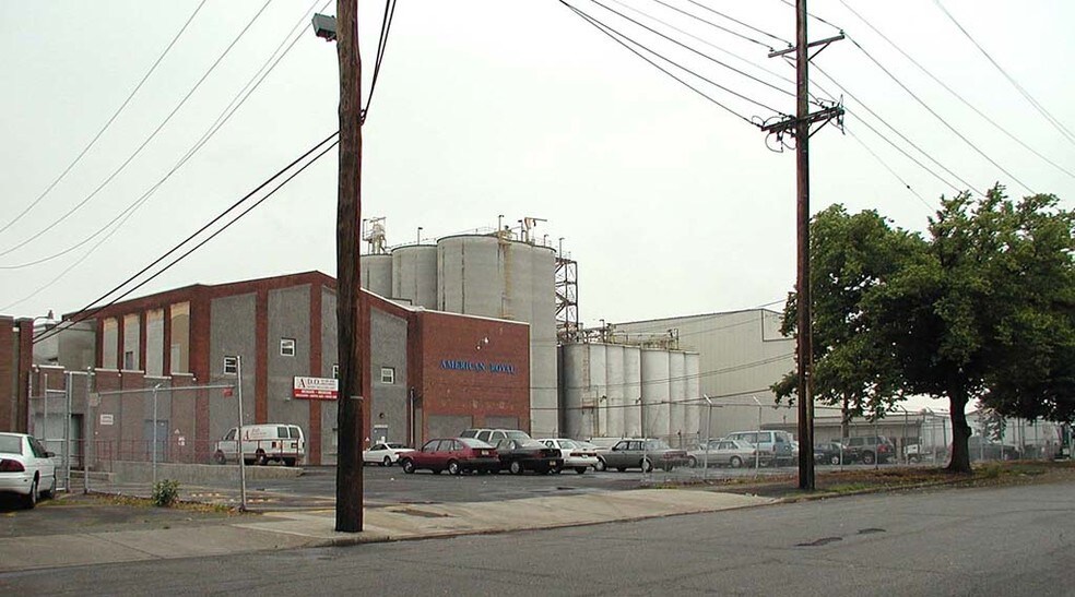 Primary Photo Of 430-450 Getty Ave, Clifton Manufacturing For Lease