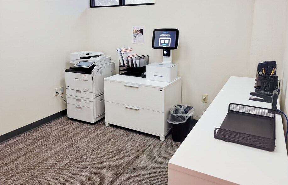 More Photos Of 1120 W University Ave, Flagstaff Coworking Space