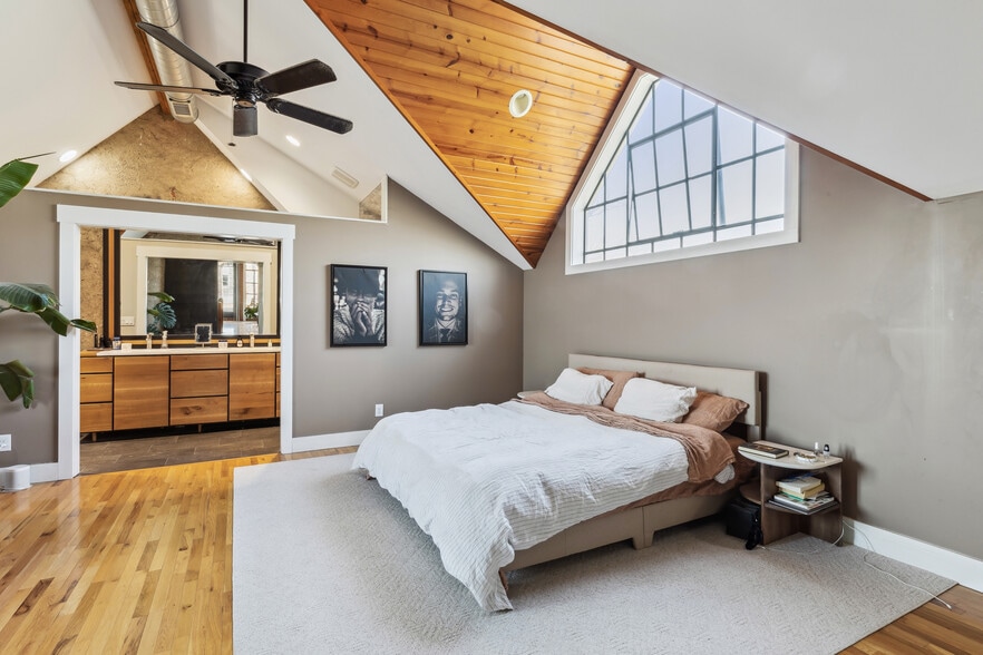 More Photos Of 801 Literary Rd, Cleveland Storefront Retail Residential For Sale