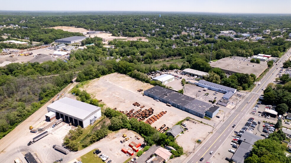 More Photos Of 1093 N Montello St, Brockton Service For Lease