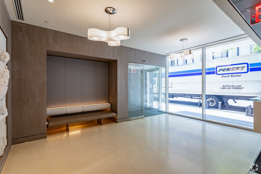 More Photos Of 261 W 28th St, New York Apartments For Sale