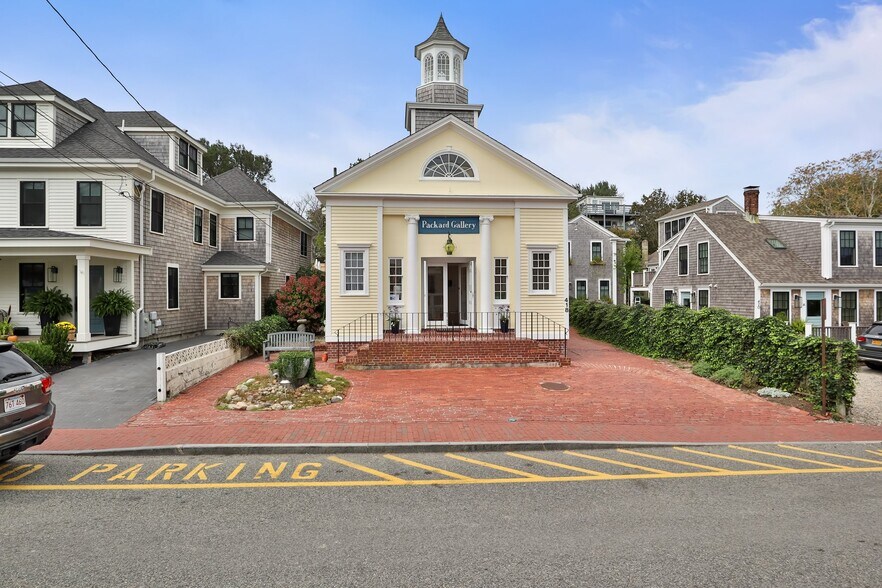 More Photos Of 418 Commercial St, Provincetown Storefront Retail Residential For Sale