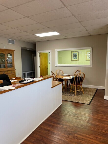 More Photos Of 25 Meadowland, Universal City Coworking Space