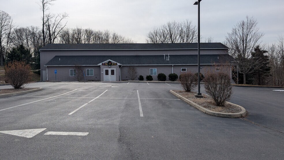 More Photos Of 50 Parum Rd, Colchester Storefront Retail Office For Lease