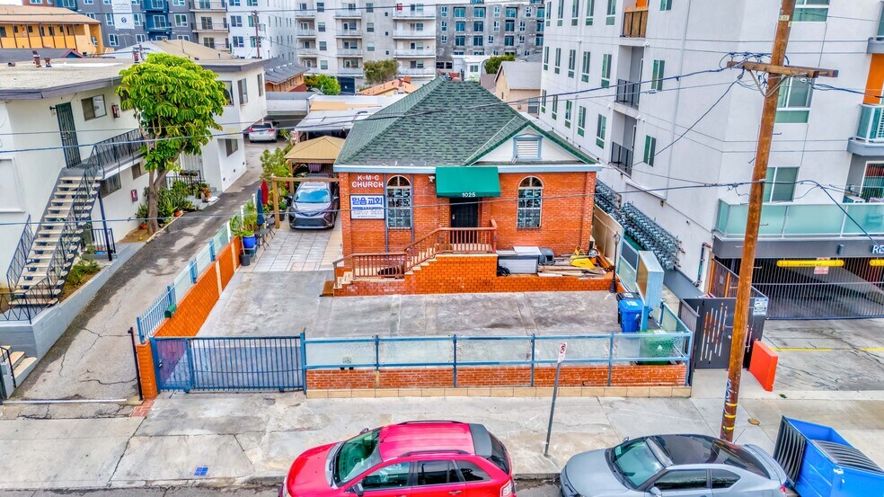 More Photos Of 1025 S Catalina St, Los Angeles Religious Facility For Sale